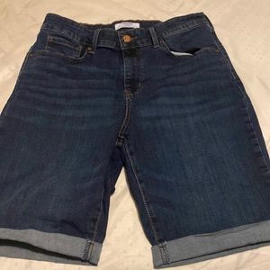 Dark wash levi bermuda shorts